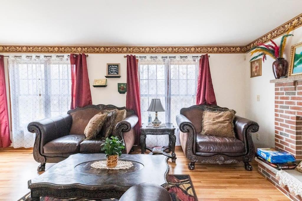 Cheerful Pocono Home Away From Home Albrightsville Buitenkant foto
