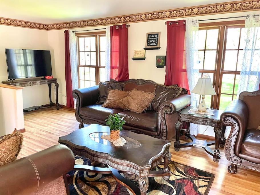 Cheerful Pocono Home Away From Home Albrightsville Buitenkant foto