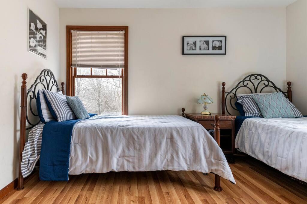 Cheerful Pocono Home Away From Home Albrightsville Buitenkant foto